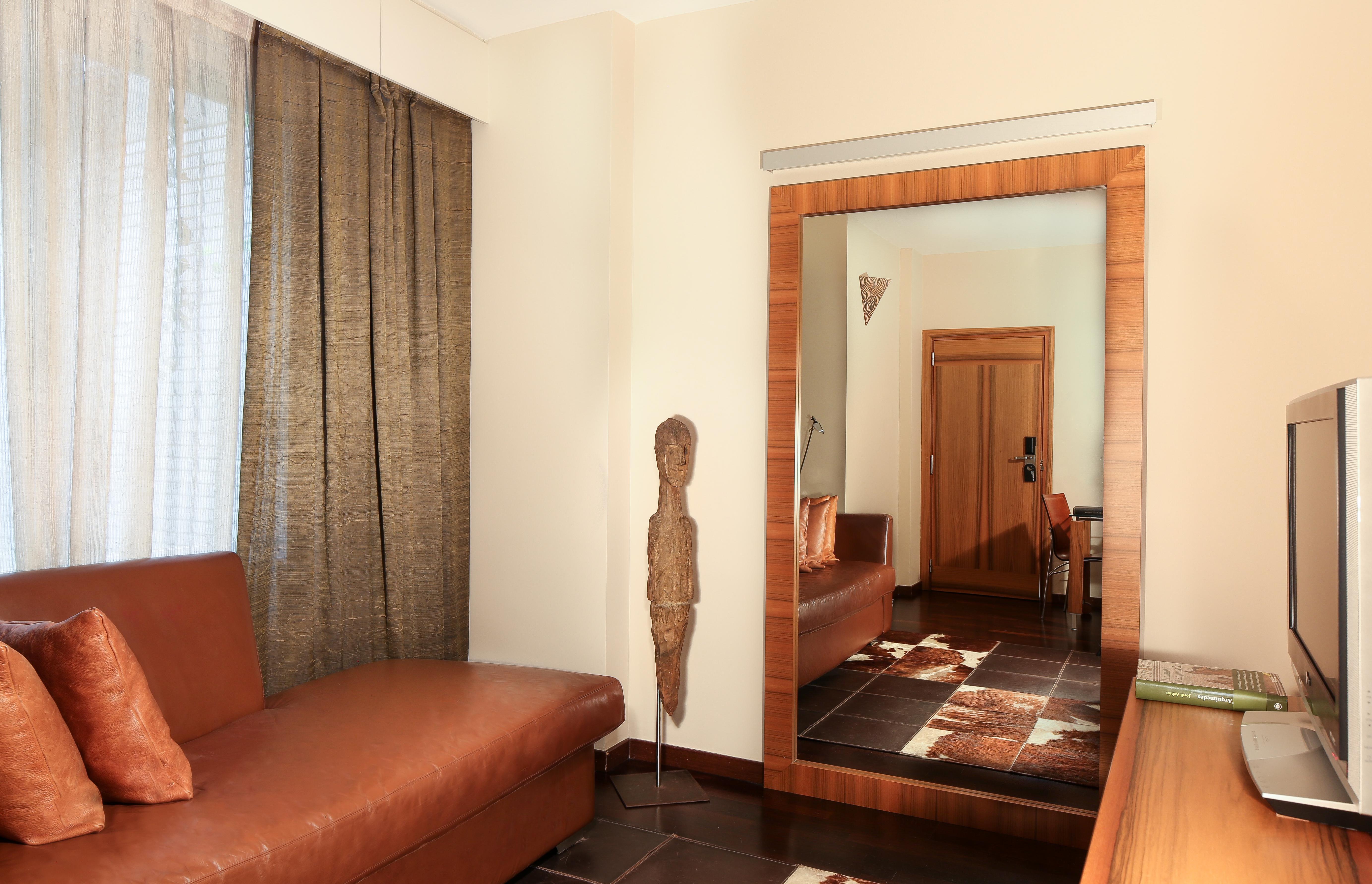 Hotel Gran Derby Suites, A Small Luxury Hotel Of The World Βαρκελώνη Εξωτερικό φωτογραφία