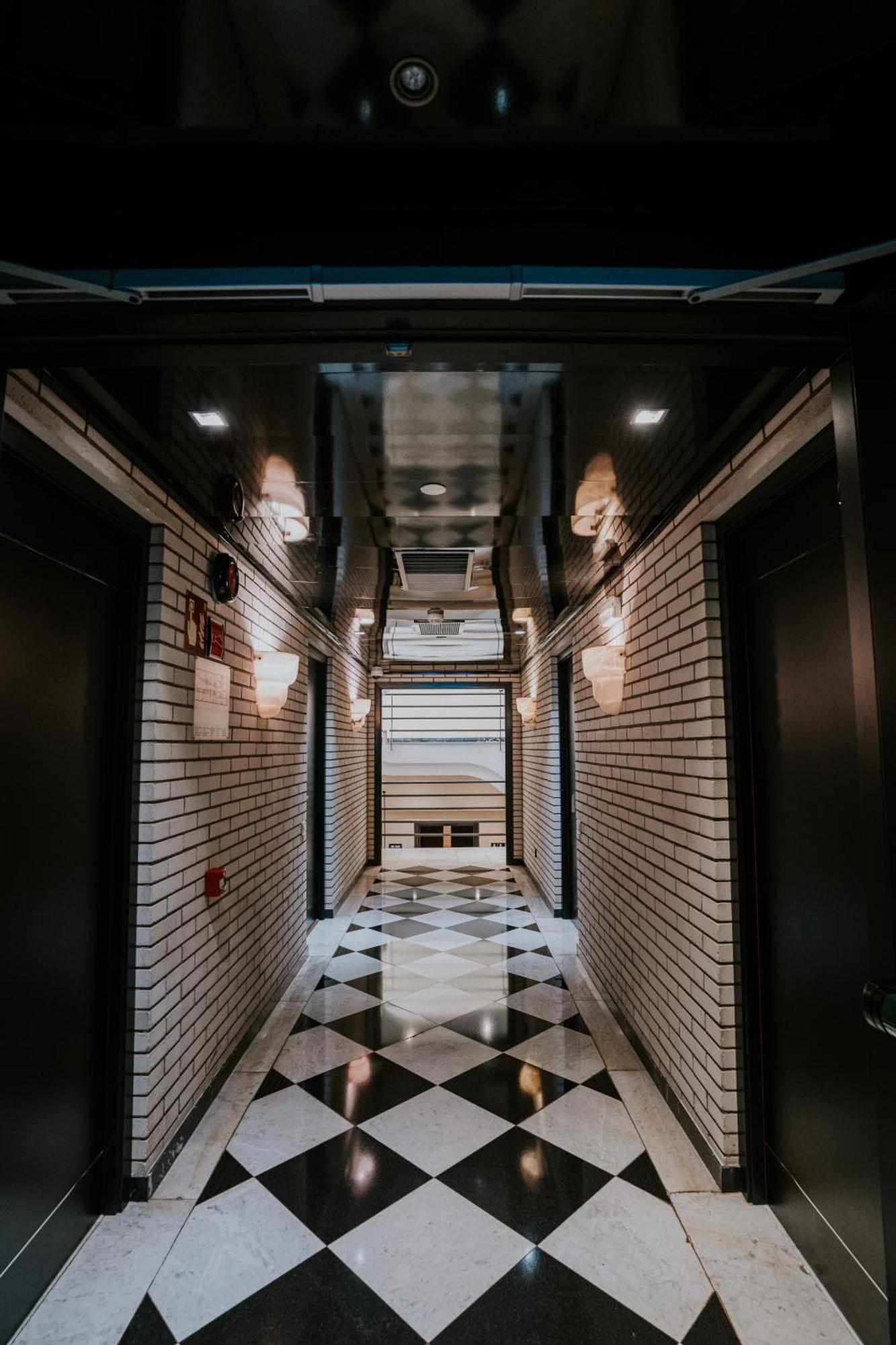 Hotel Gran Derby Suites, A Small Luxury Hotel Of The World Βαρκελώνη Εξωτερικό φωτογραφία